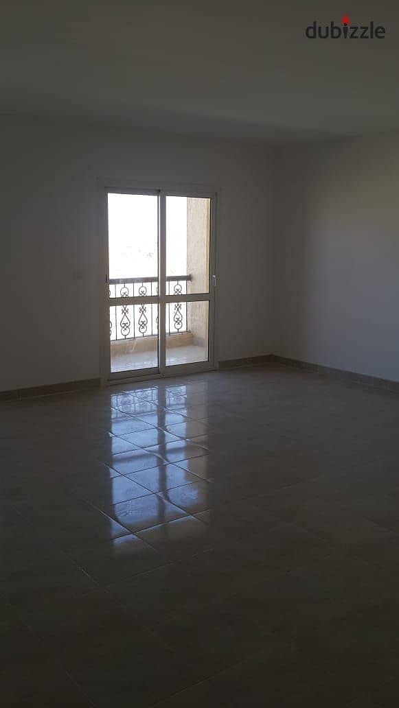 Available now Apartment 180m for rent in Rehab City Seventh stage There is an elevator 1