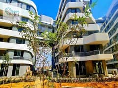 Fully finished ultra super deluxe apartment for sale in a fully serviced compound directly in front of Madinaty, delivery in one year