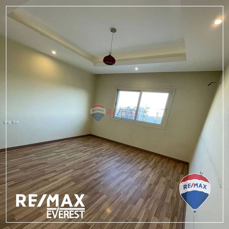 Resale Super Lux Apartment Very Prime Location In The Address - ElSheikh Zayed 5