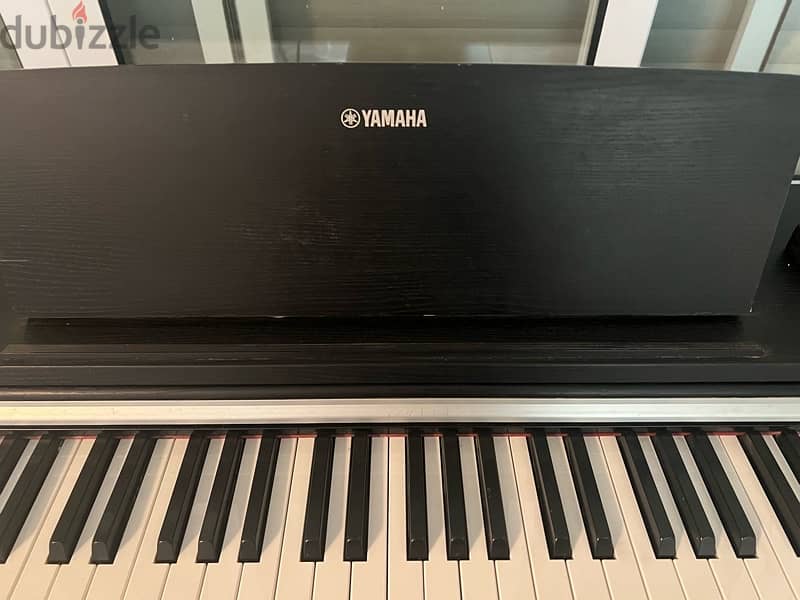 YAMAHA piano 4