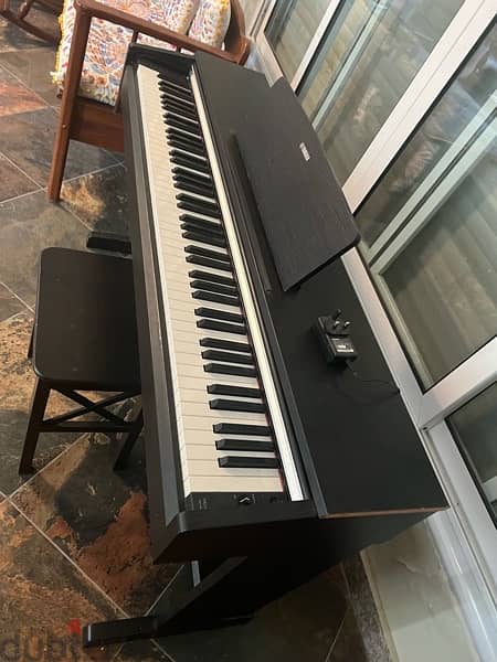 YAMAHA piano 5