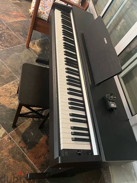 YAMAHA piano 7