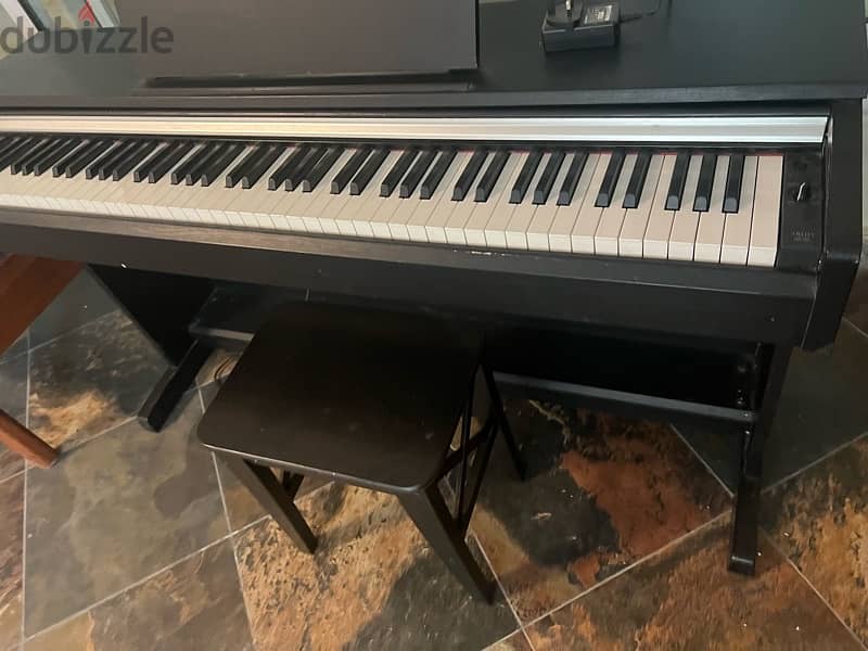 YAMAHA piano 8