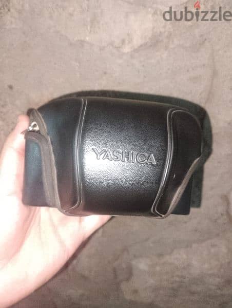 Vintage YASHICA MF-2 Super Film Camera with 38mm 1:3.8 Lens Kyocera J 4