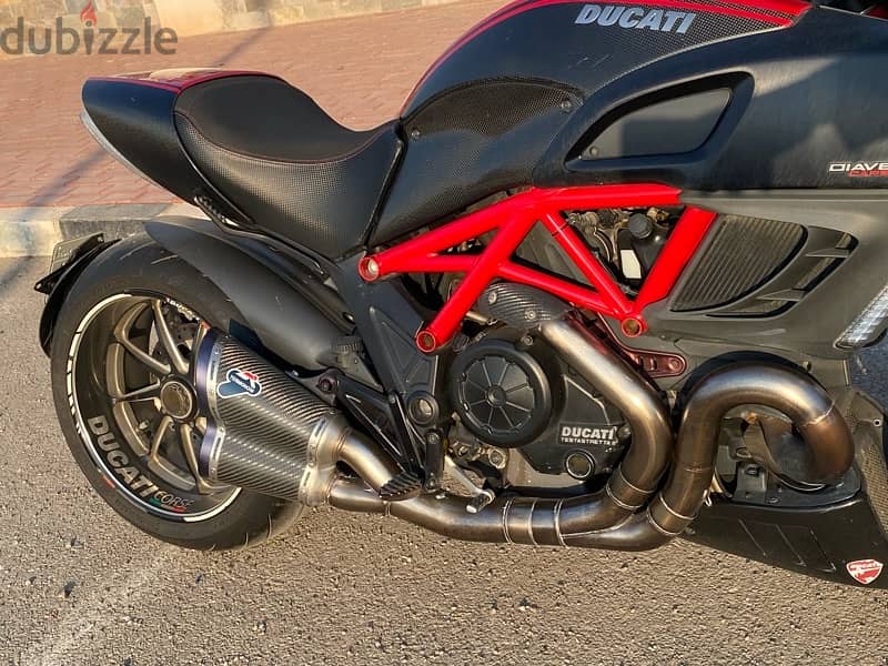 2013 Ducati Diavel Carbon 12