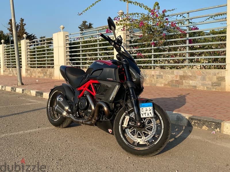 2013 Ducati Diavel Carbon 13