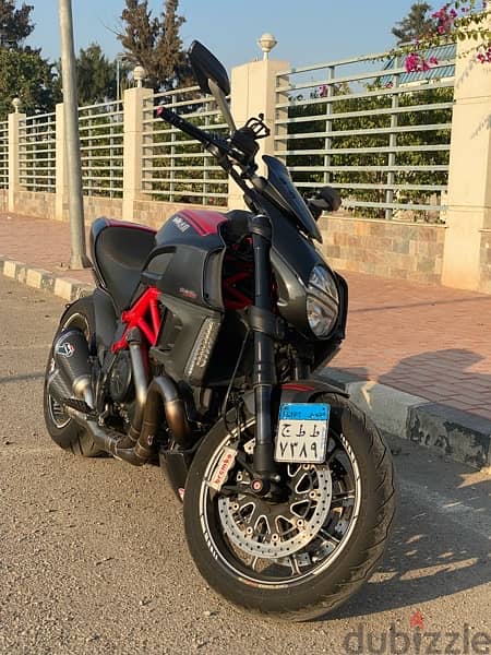 2013 Ducati Diavel Carbon 14