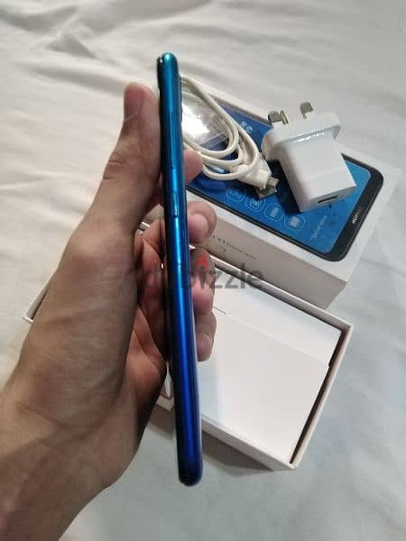 Huawei y7 prime 2019 32gb للبيع فقط 2