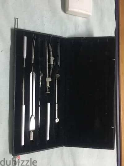 ادوات  رسم هندسي لطلبه كليه الهندسه