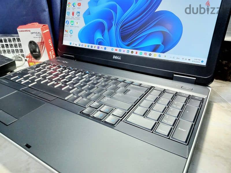 الجهاز جديد تماما خلع كرتونه وارد المانيا بضمان سنه Dell core i7ram 16 17