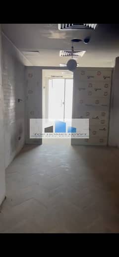 OFFICE or SHOP space for rent 62 sqm in a prime location on South 90th / مكتب او محل للإيجار بموقع مميز تاني نمرة من التسعين الجنوبي