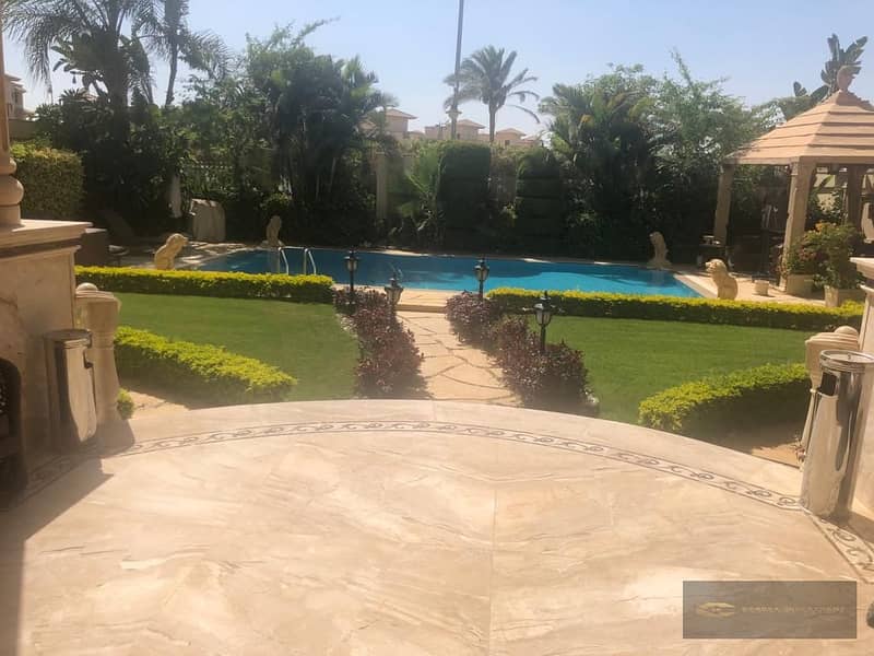 A palace for sale in one of the most luxurious compounds in Sheikh Royal City Compound. A palace with a building area of ​​900 square meters and 7 bed 4