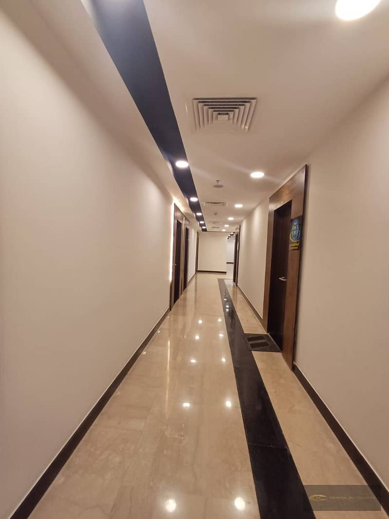 naturally! Here is a sample advertisement for an administrative office in Trivium Mall, Sheikh Zayed:  ---  **For rent: a distinguished administrative 2