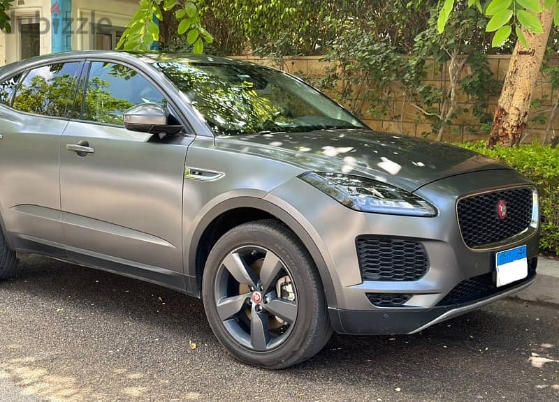 Jaguar E Pace 9