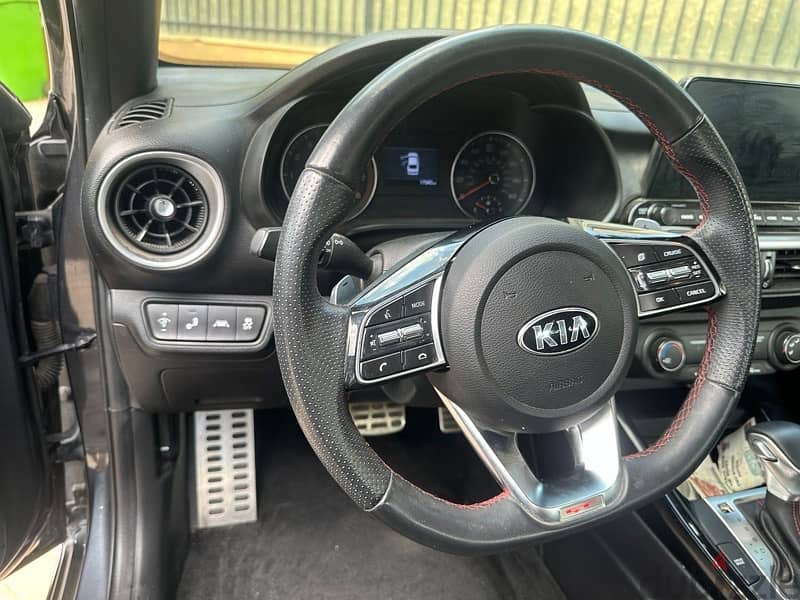 Kia Cerato 2021 10