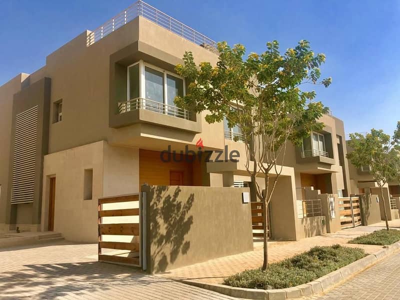 villa Town house for sale in Palm Hills New Cairo 1