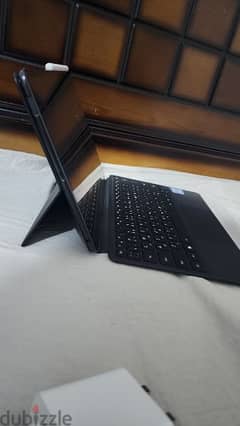 Huawei matebook E