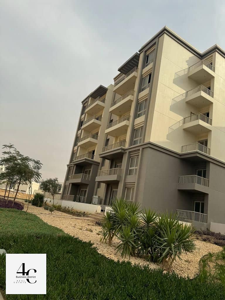 Apartment ready to move 145m possible to transfer 3 bedrooms lowest price in market in compound hyde park view landscape 9