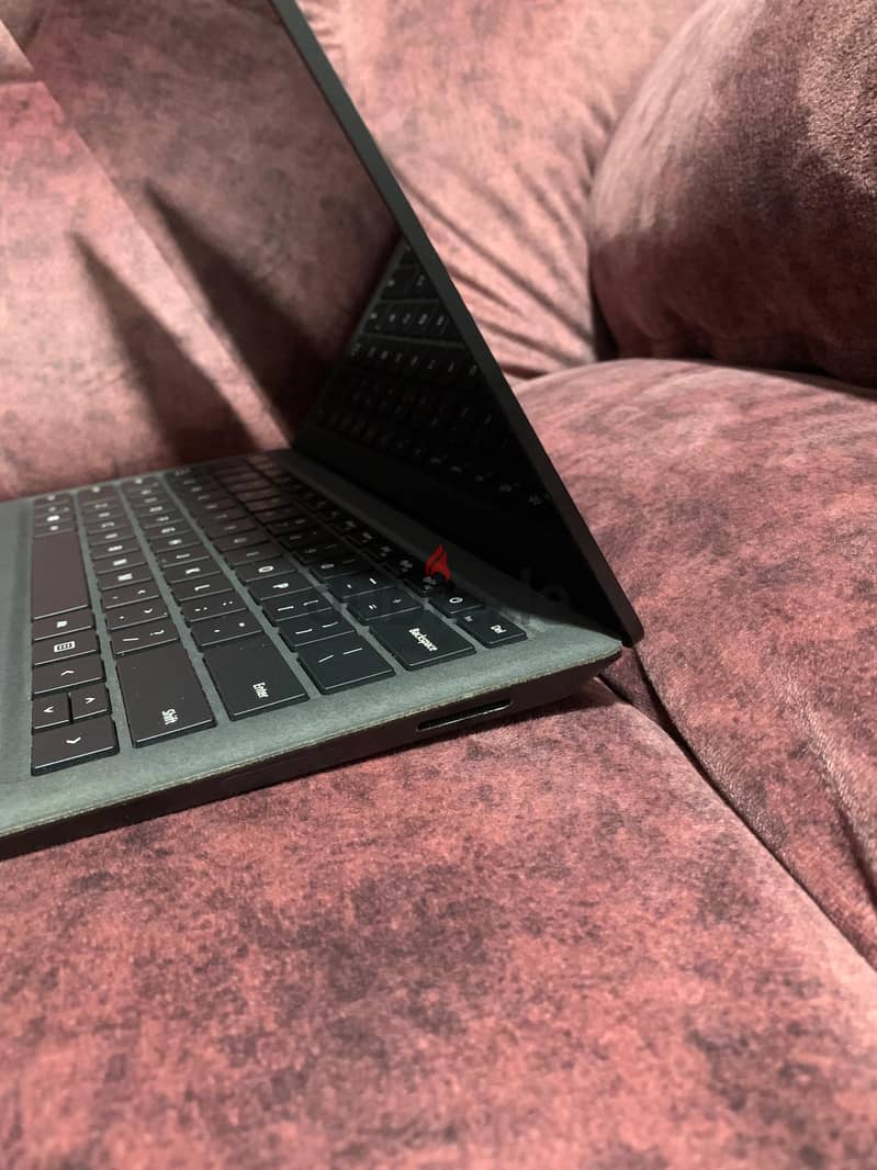 Microsoft Surface Laptop 2 from USA 3