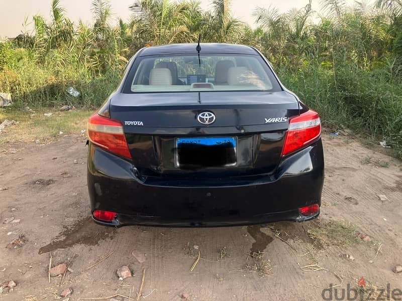 Toyota Yaris 2015 1