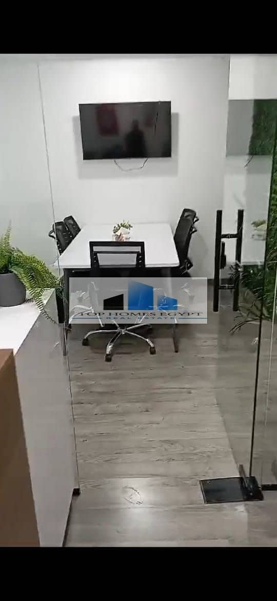 Office for rent 125 sqm fully finished in Bank center area - 5th Settlement / مكتب إداري للإيجار متشطب بالتكييفات في منطقة البنوك والمطاعم 3