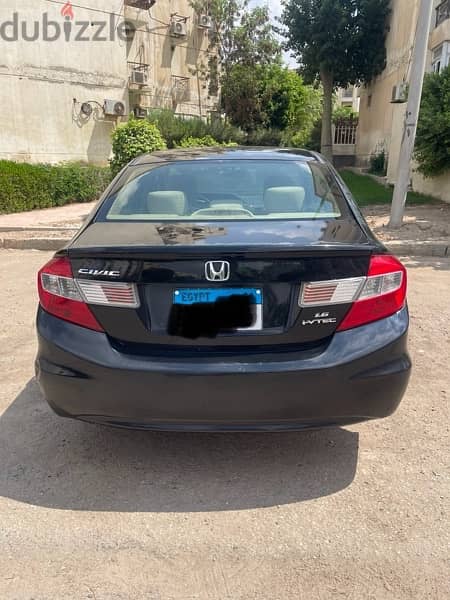 Honda Civic 2012 4