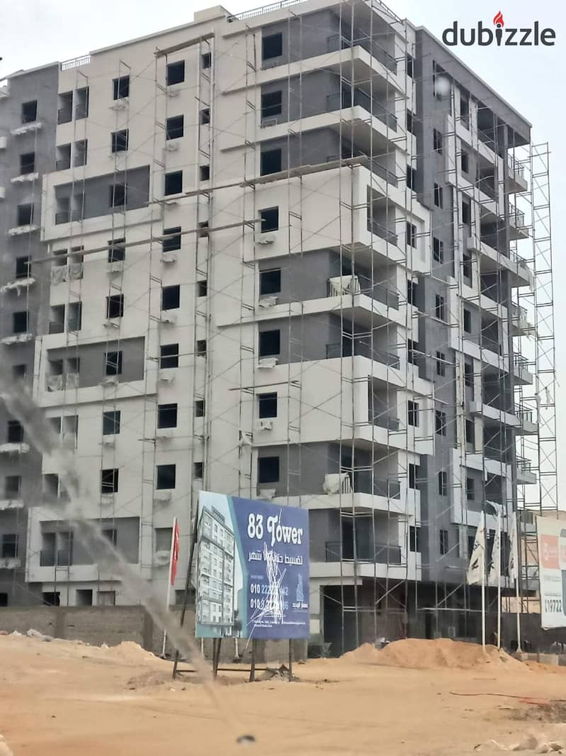 100 meter apartment for sale inside a compound in the new Degla division, next to Wadi Degla Club, immediate receipt, installments over two years, 2