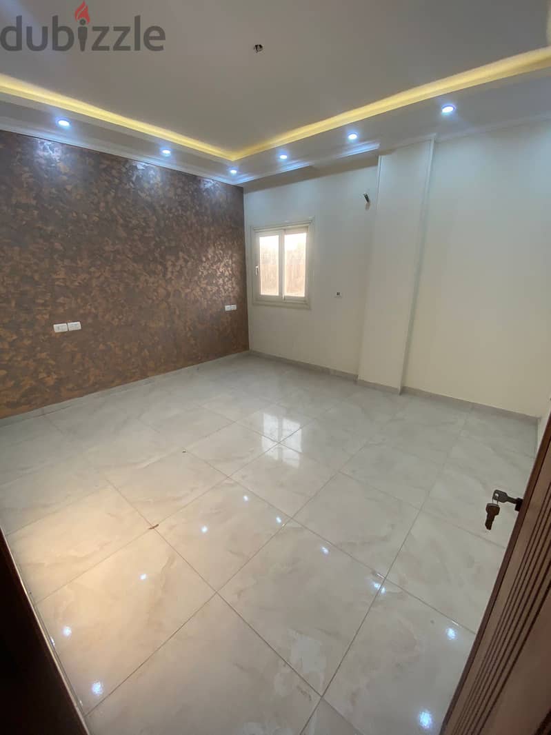 شقة برووف للأيجار أول سكن فى اللوتس الجنوبية بالتجمع الخامس for rent 2