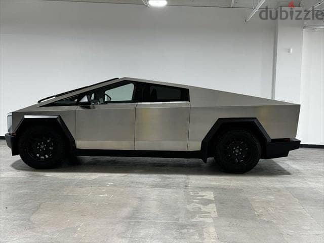 Tesla Cybertruck 2024 10