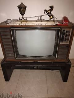 Old furniture TV working NEC 0