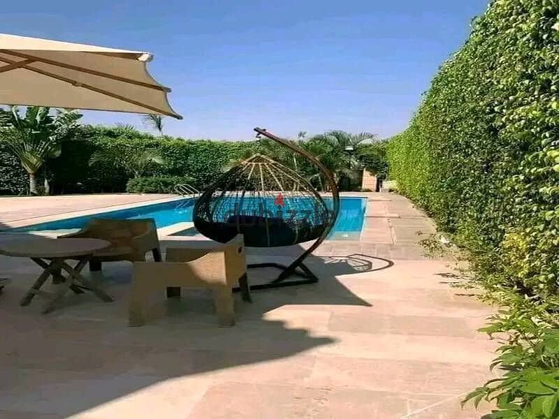 للبيع بسعر اللونش فيلا 212م عالنافوره بجوار مدينتي علي محور الامل At the first price 212m villa next madinaty 1