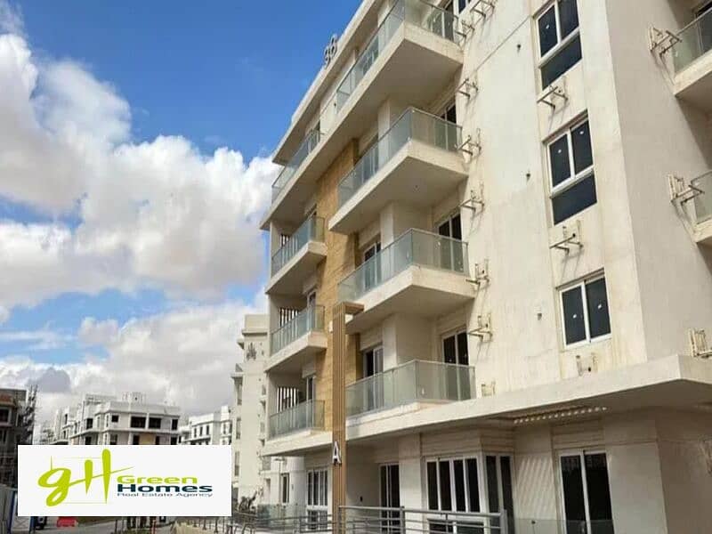 Townhouse 205m best location for sale with installment in Mountain view ICity 4