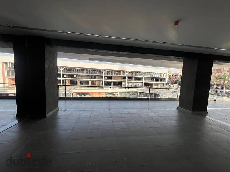 Shop for Rent in 6 October West Gate Mall    محل للايجار في  ٦ اكتوبر ويست جايت مول 6