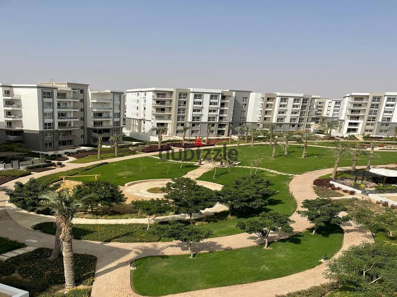 apartment for sale at hyde park new cairo | Dp: 2,300,000  | prime location | installments 1