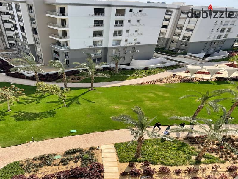 apartment for sale at hyde park new cairo | Dp: 2,300,000  | prime location | installments 2