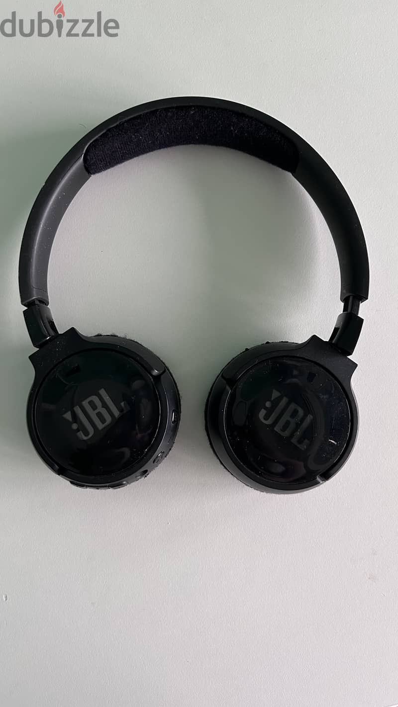 JBL ANC On Ear Headphones 520BT 0