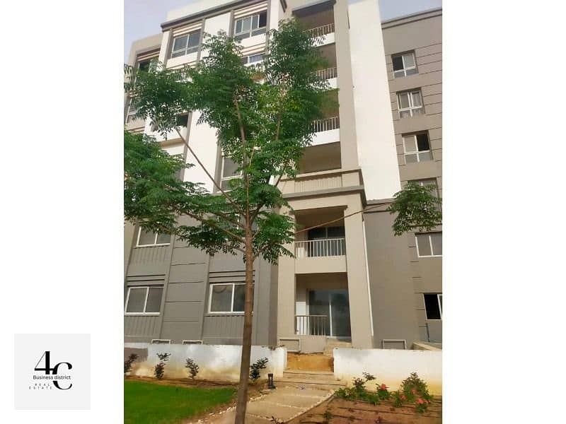 Apartment 145m 2 bedrooms, ready to move for sale view Landscape at the lowest price in Hyde Park in New Cairo 5