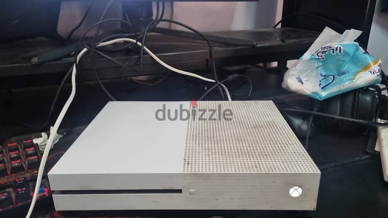 Xbox One S 0