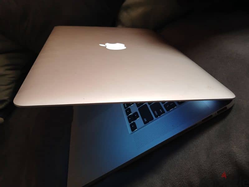 Macbook pro 2015 15 inch امريكي 7