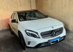 Mercedes-Benz GLA 200 2016