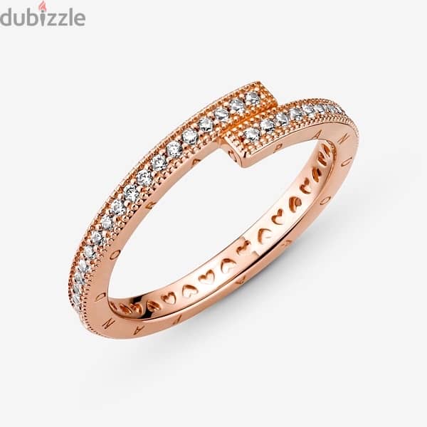 Rose gold over overlapping ring 3