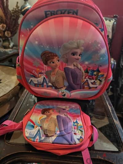 شنطة مدرسية بعجل. . school bag