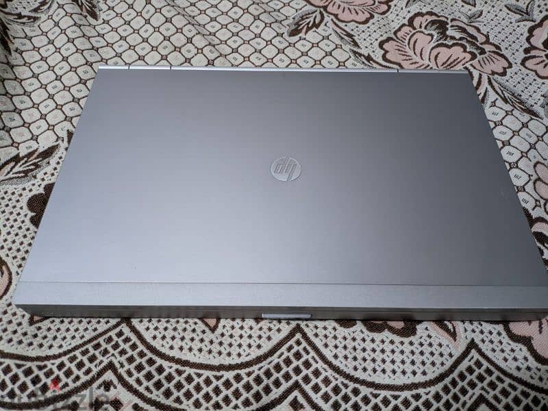 HP Elitebook لاب توب 3