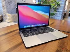 Macbook Air M1 Space grey color جايلى من عمان كيبورد عربي انجليزي 0