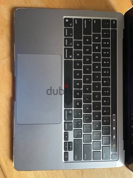 macbook pro m1 wth touch bar 4