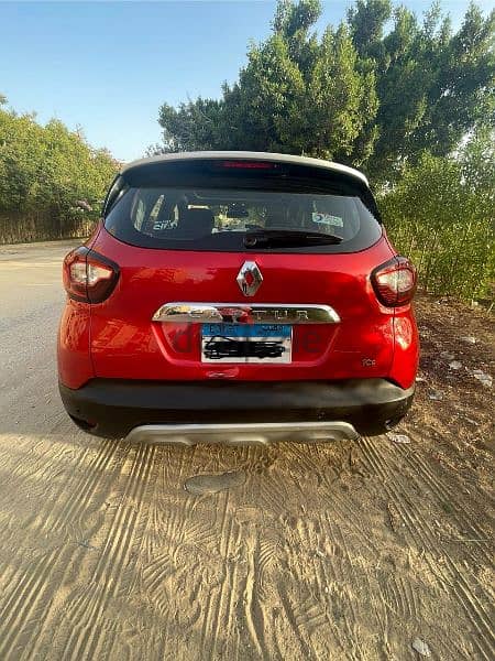 Renault Captur 2019 perfect condition 1