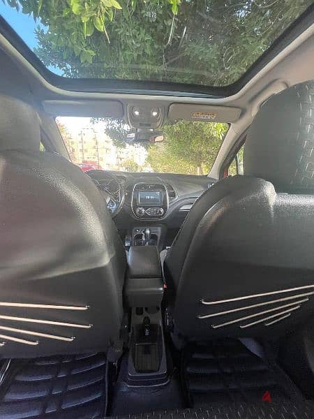 Renault Captur 2019 perfect condition 8