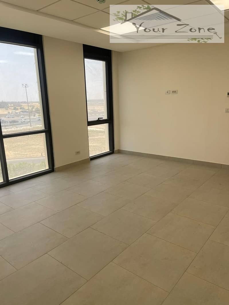 Clinic for rent in Sodic Sheikh Zayed medical center 5