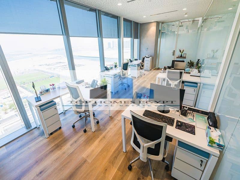 Office space for rent 120 SQM fully finished with ACs in South 90th / مكتب إداري للإيجار متشطب بالتكييفات علي التسعين الجنوبي - التجمع الخامس 0