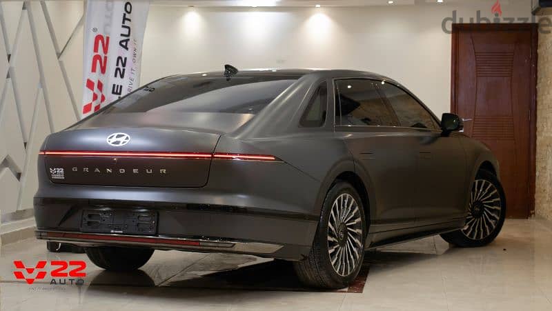 Hyundai Azera 2023 / هيونداي ازيرا 9